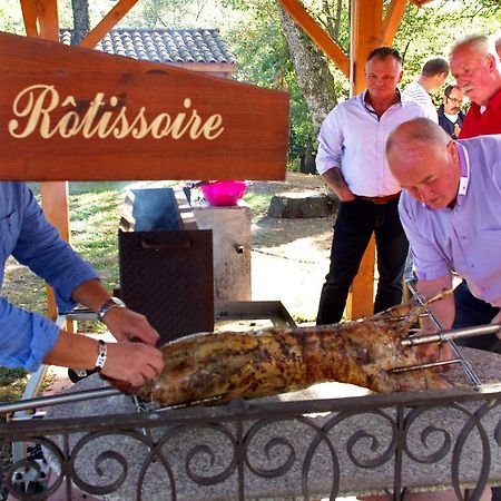 Auberge Les Tables Du Ban Saint-Pierre-la-Palud Екстериор снимка